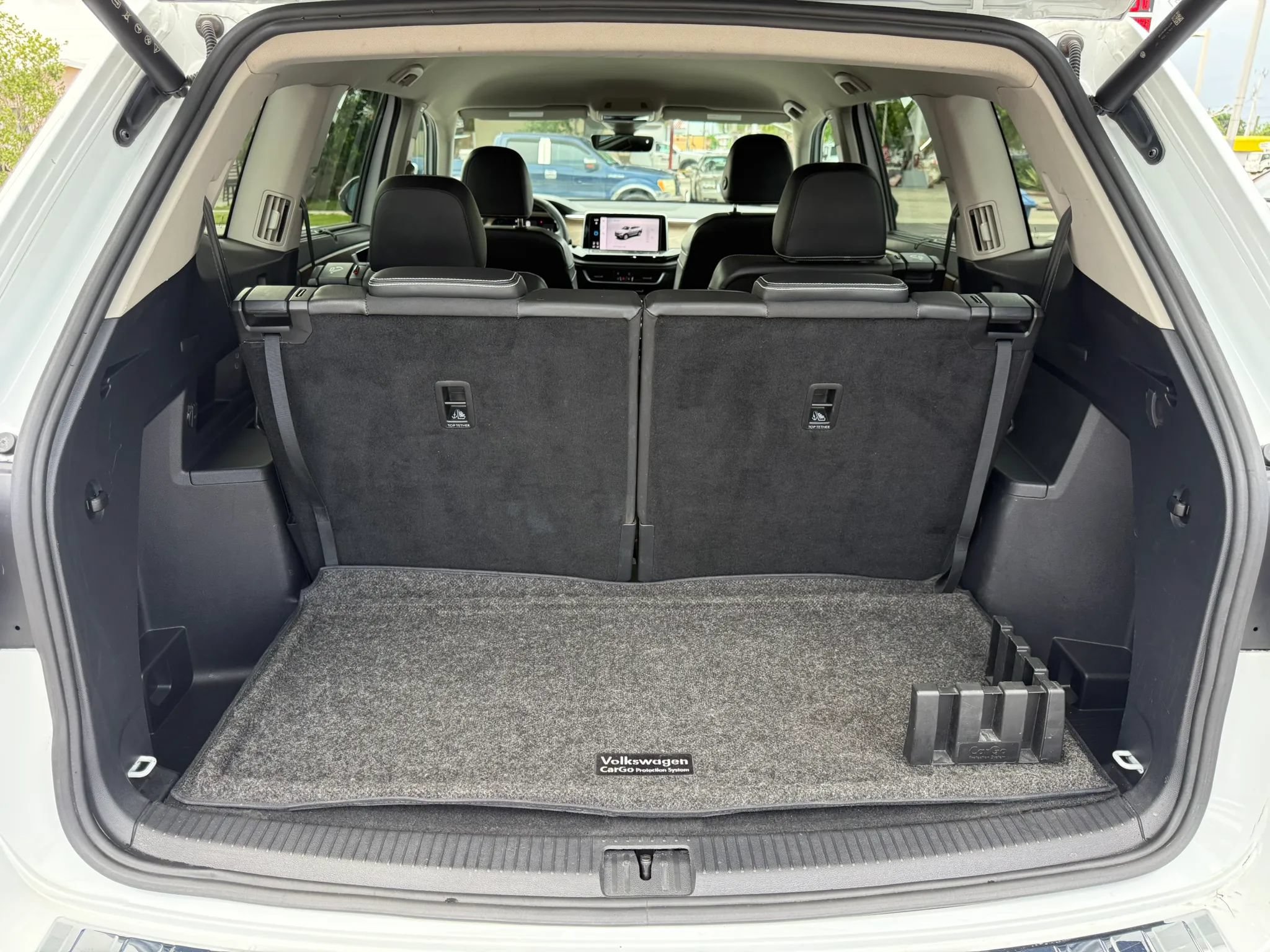 Used 2024 Volkswagen Atlas SE FWD image 28