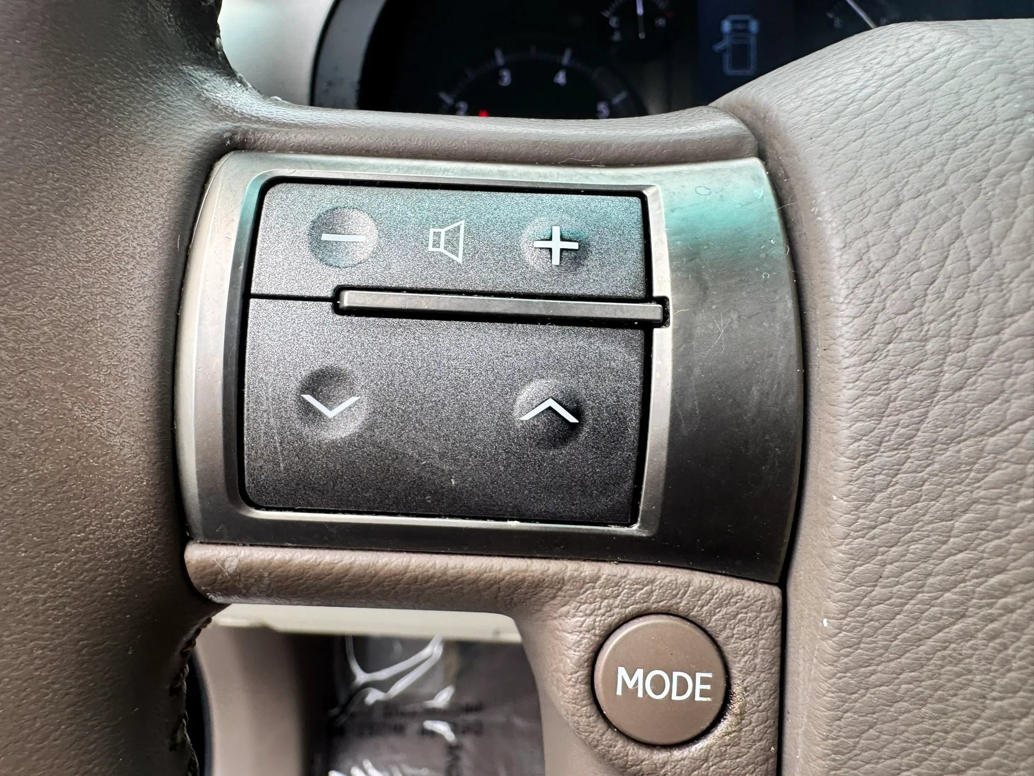 Used 2013 Lexus GX 460 w/ Comfort Plus Pkg AWD/4WD image 28