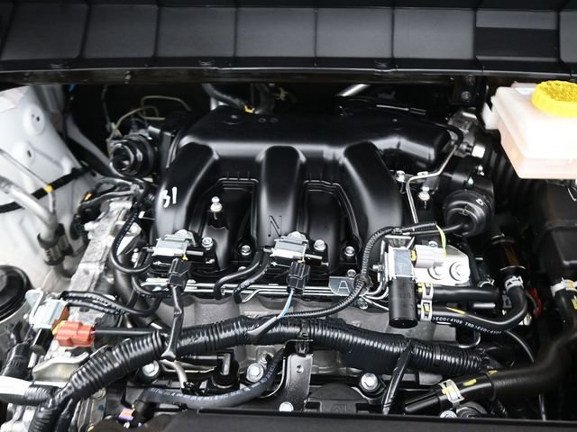 Used 2025 Nissan Pathfinder Platinum image 34