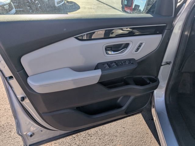 Used 2025 Honda Pilot EX-L image 15