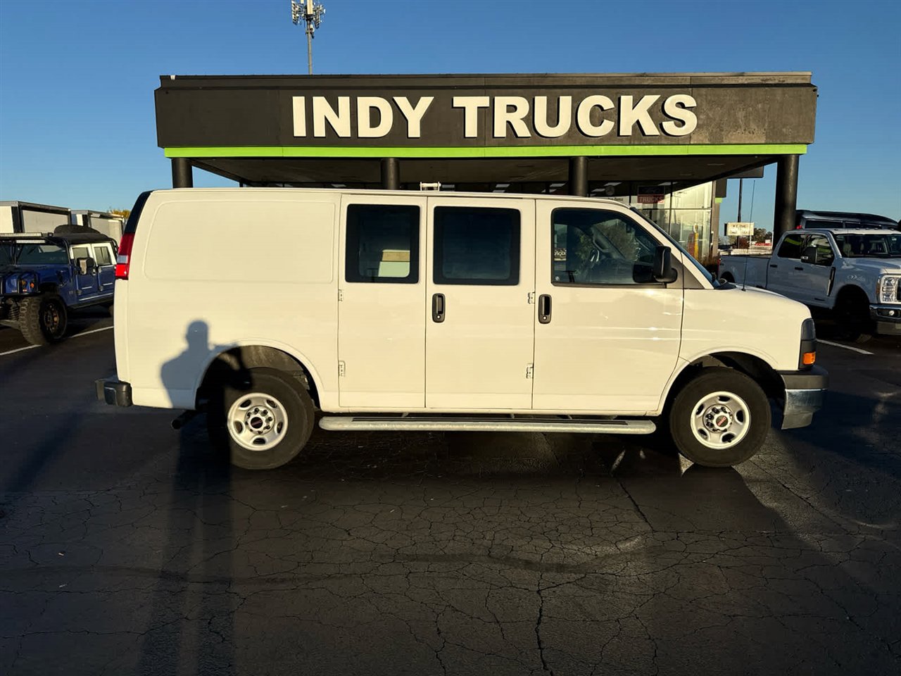 Used 2024 GMC Savana 2500 w/ Driver Convenience Package image 1