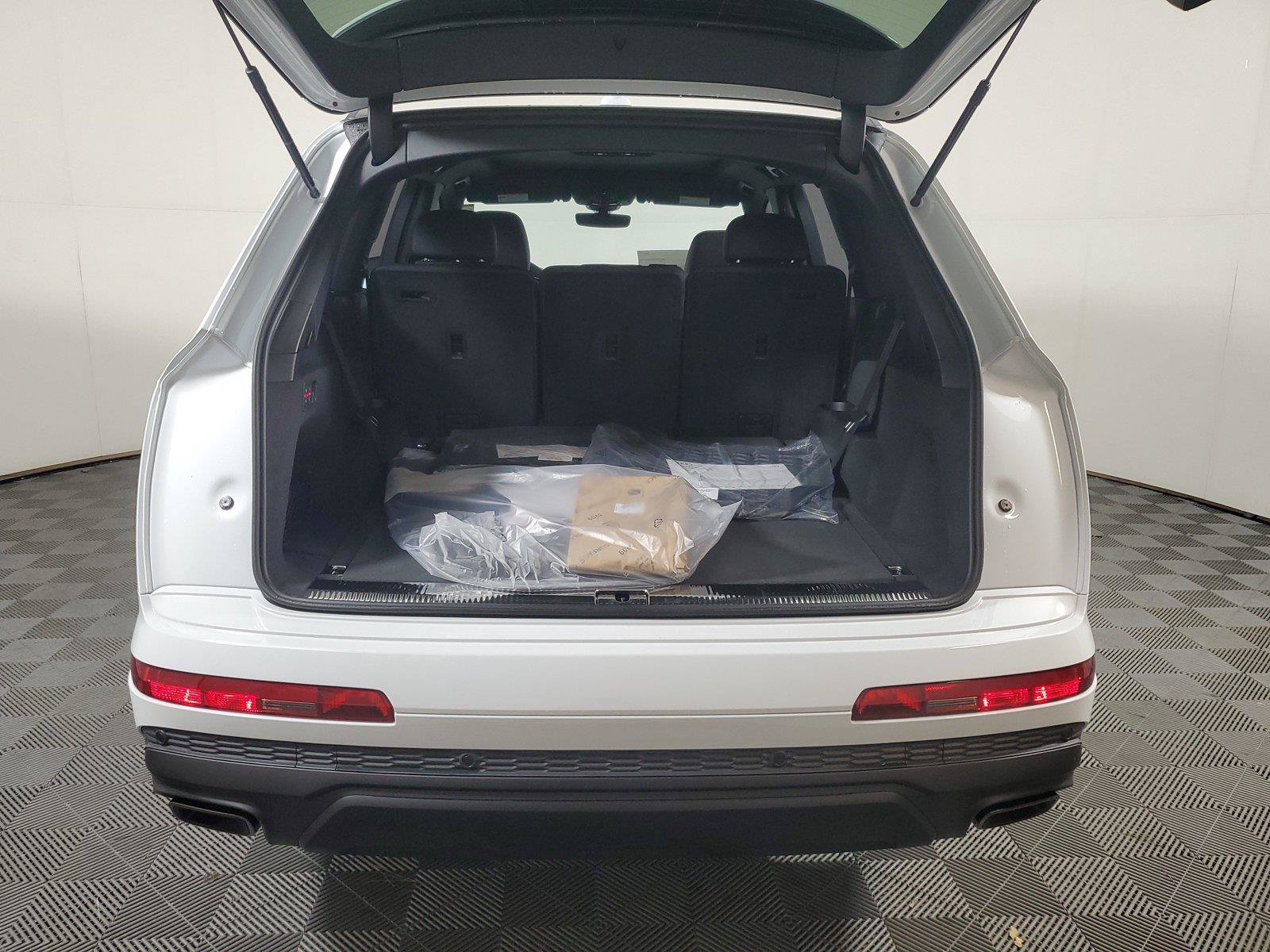 New 2026 Audi Q7 2.0T Premium Plus AWD/4WD image 9