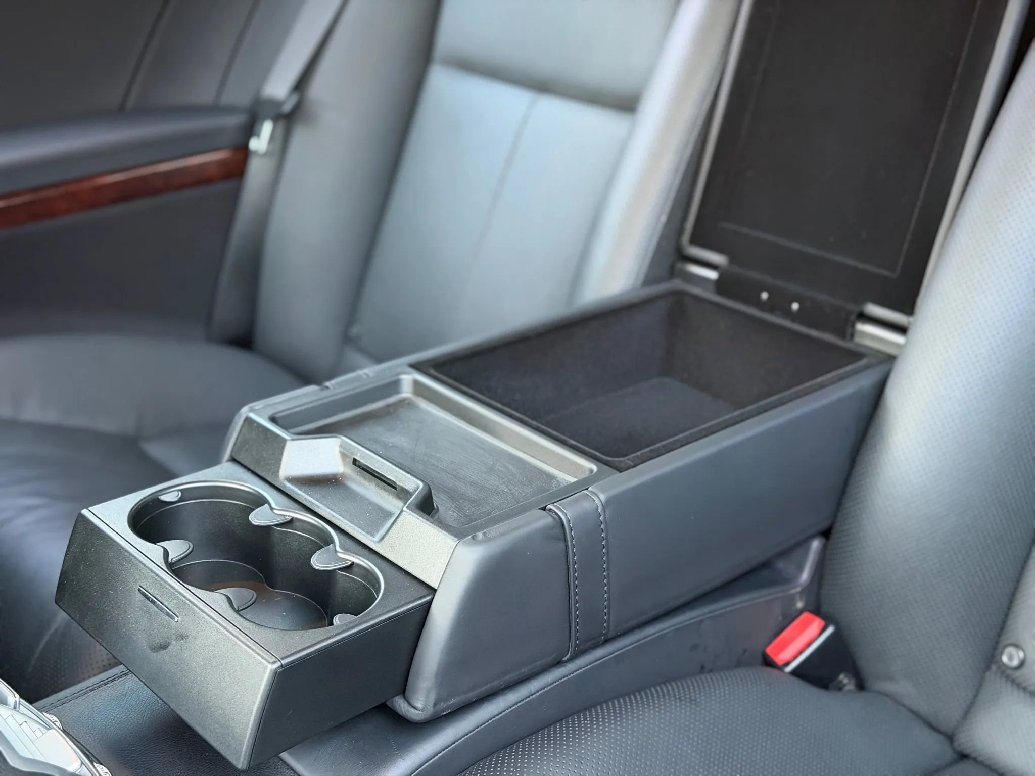 Used 2013 Mercedes-Benz CL 550 CL 550 4MATIC Coupe 2D w/ Sport Pkg Plus One image 27