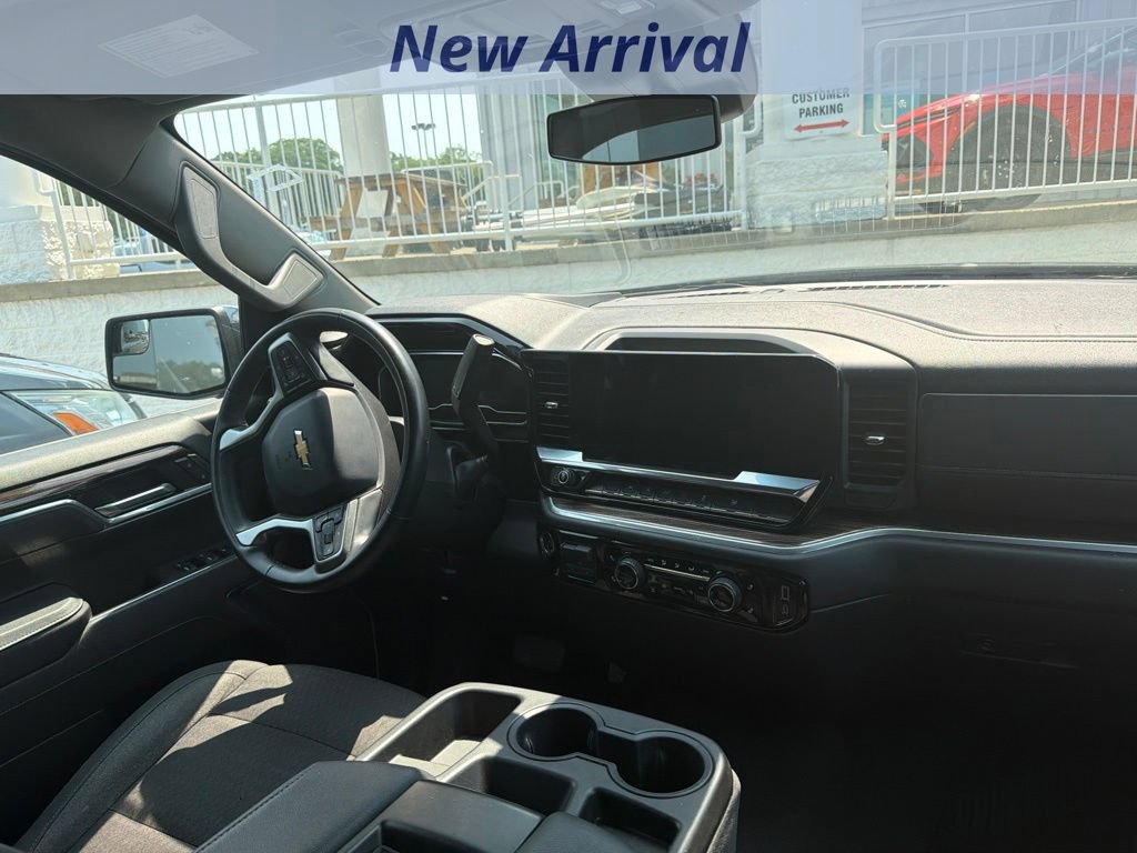 Certified 2025 Chevrolet Silverado 1500 LT AWD/4WD image 4