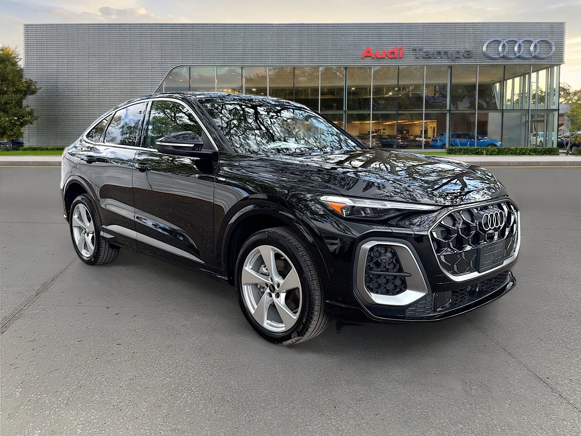New 2025 Audi Q5 Premium Plus image 1