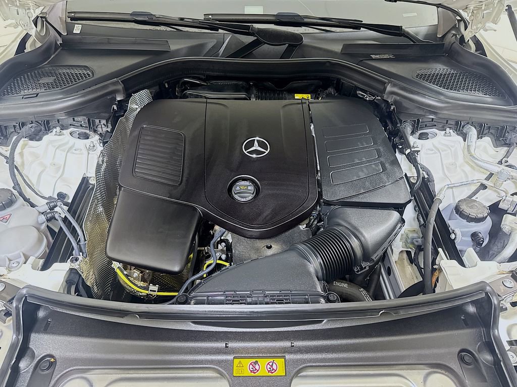 Used 2024 Mercedes-Benz GLC 300 4MATIC image 27