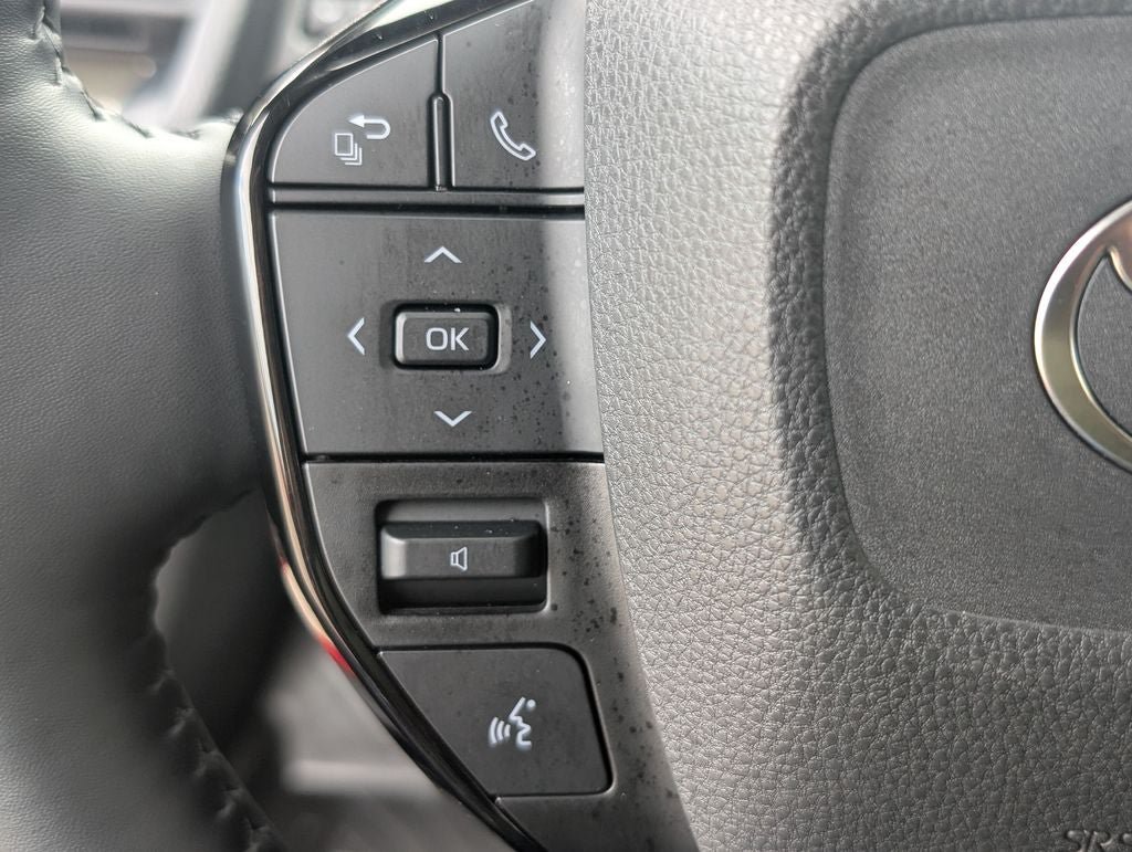 Certified 2024 Toyota Prius XLE AWD/4WD image 15