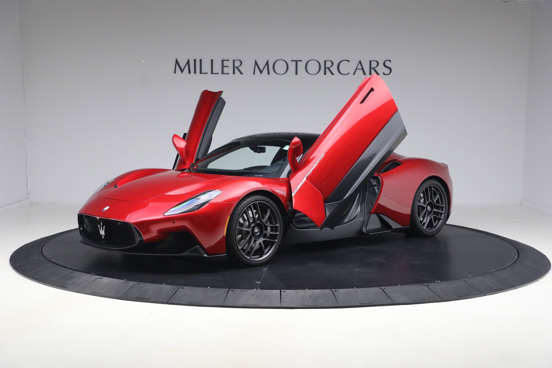 Certified 2022 Maserati MC20 Coupe image 13