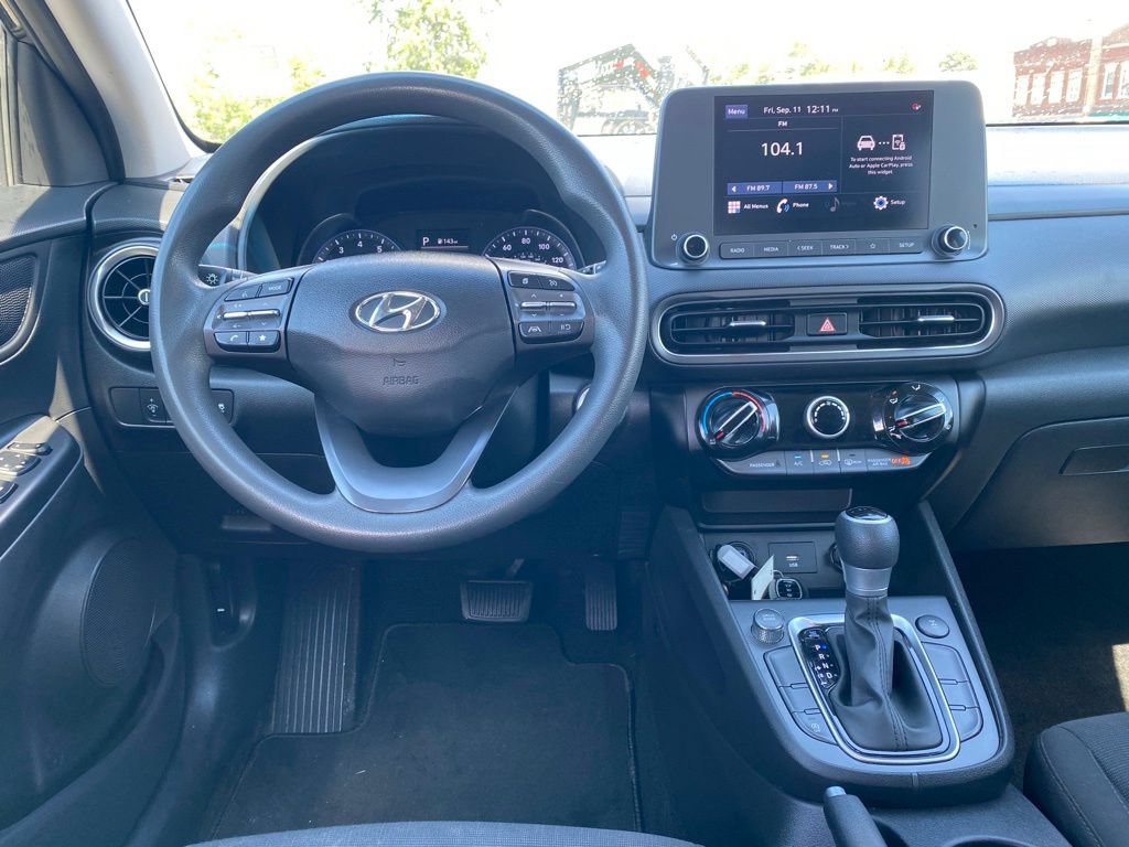 Used 2023 Hyundai Kona SEL AWD/4WD image 11