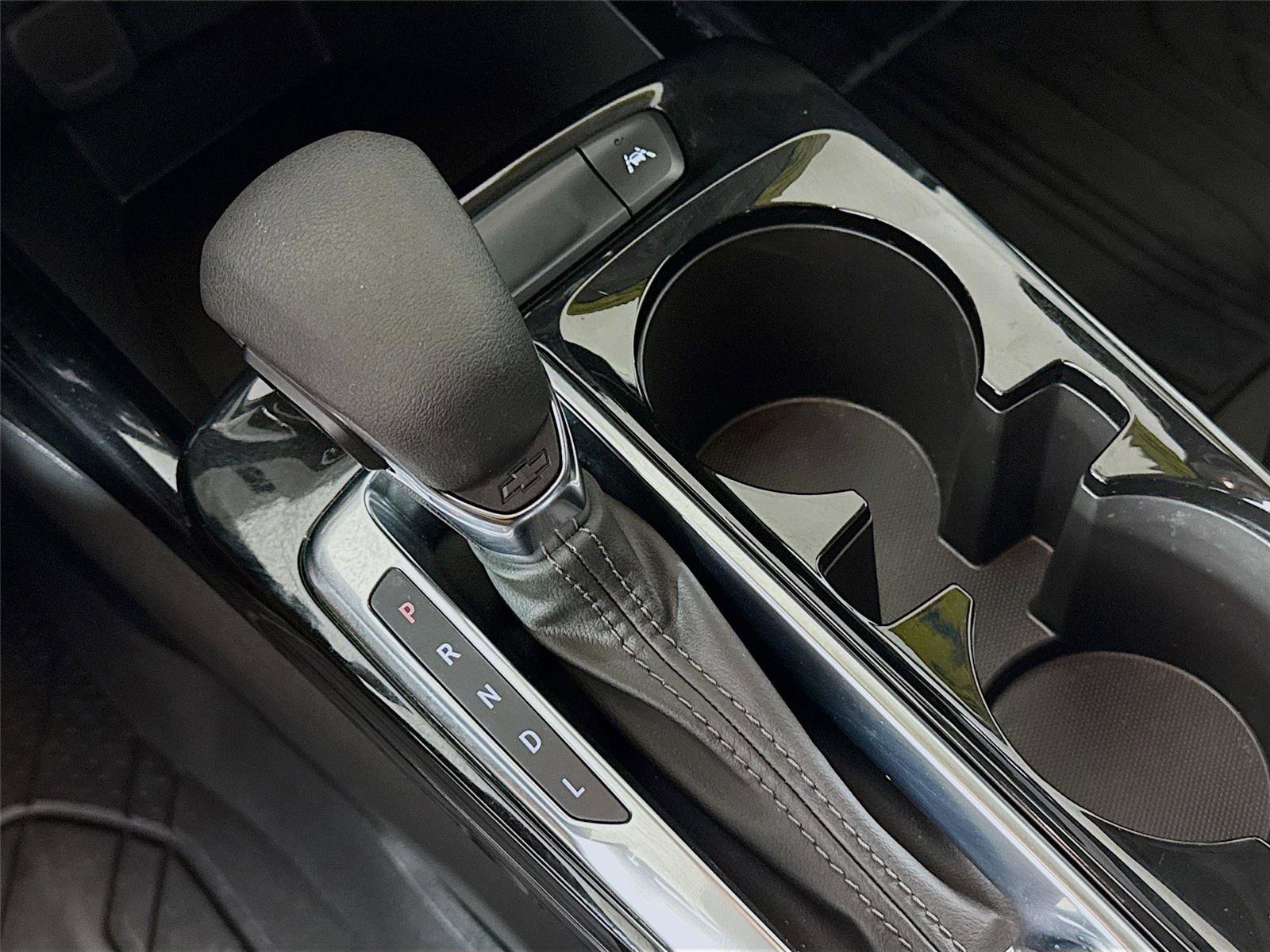 Used 2024 Chevrolet Trax LT w/ Driver Confidence Package FWD image 15