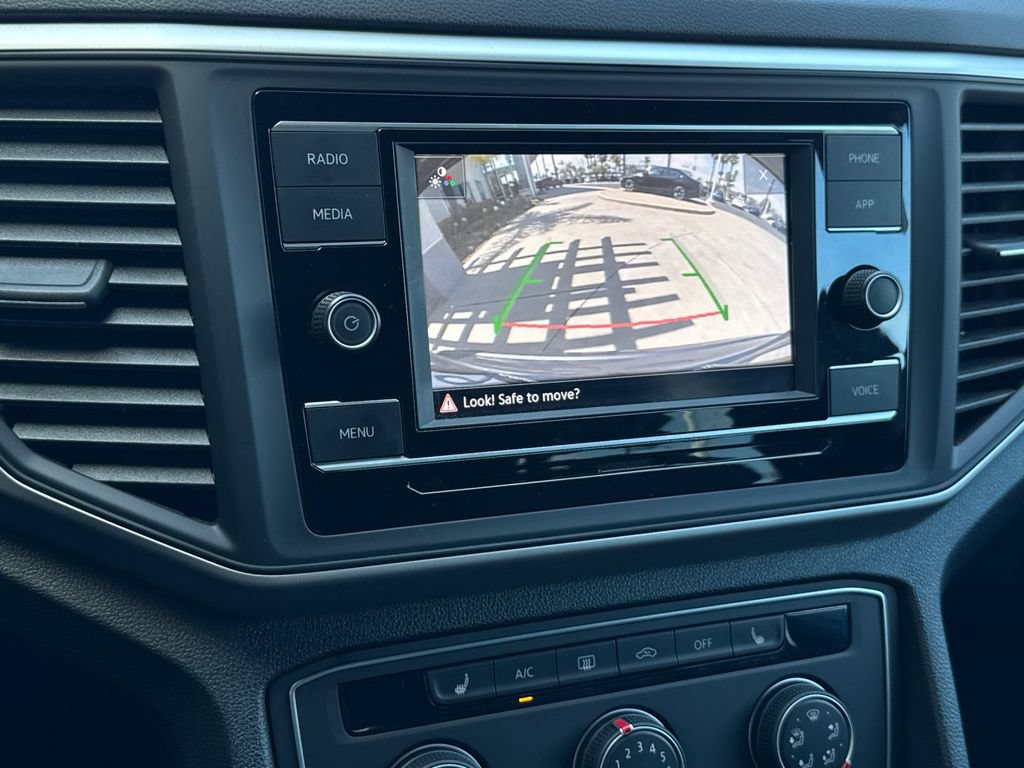 Used 2023 Volkswagen Atlas Cross Sport SE FWD image 18