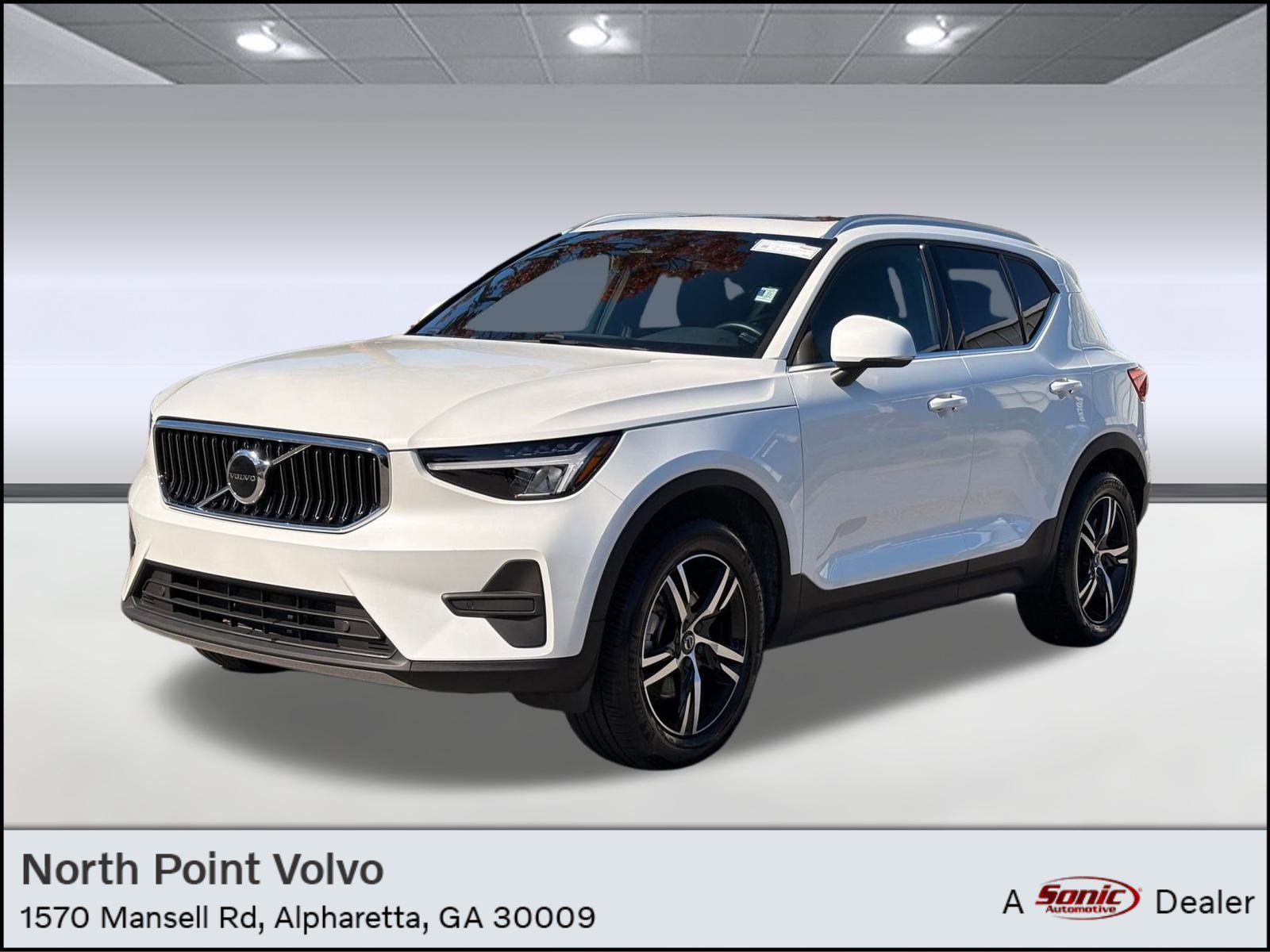 Certified 2025 Volvo XC40 B5 Core