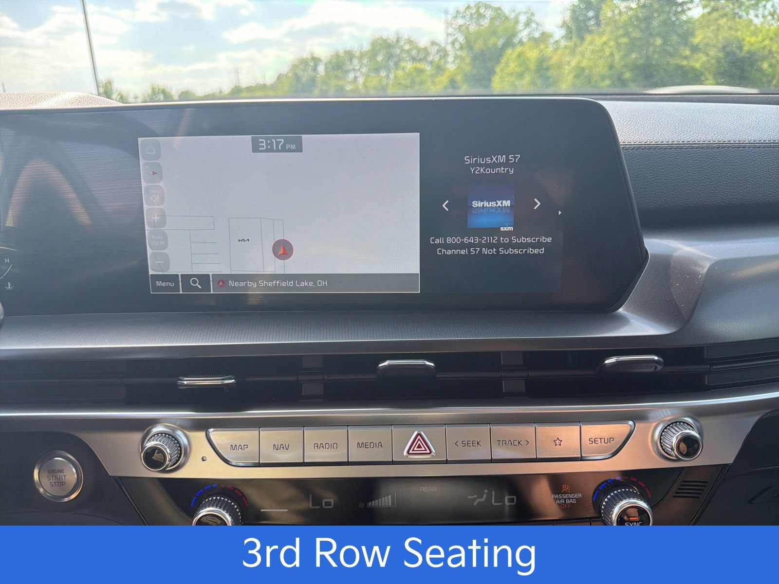 Certified 2023 Kia Telluride S w/ S Sunroof Package AWD/4WD image 17