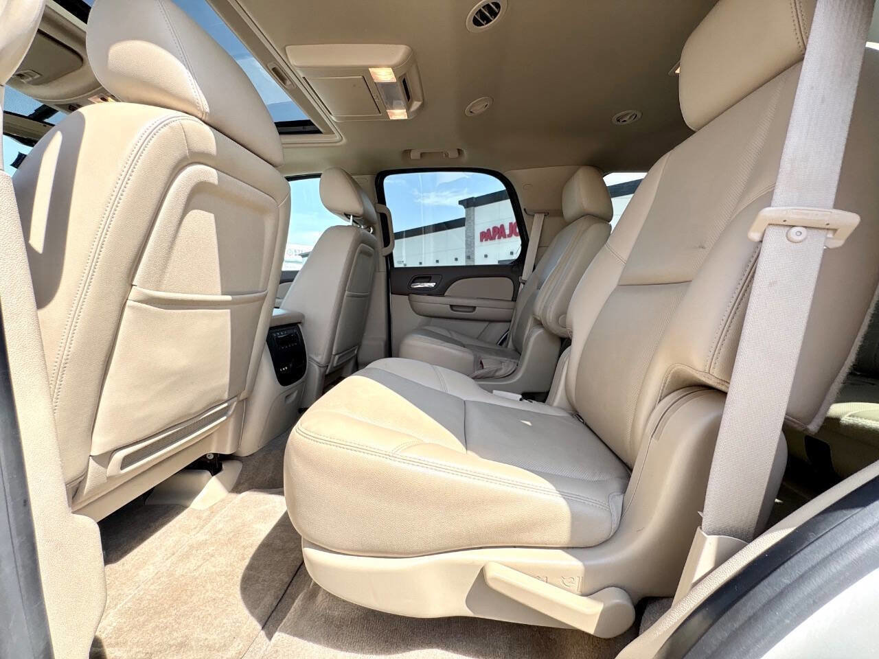 Used 2011 Chevrolet Tahoe LTZ AWD/4WD image 14