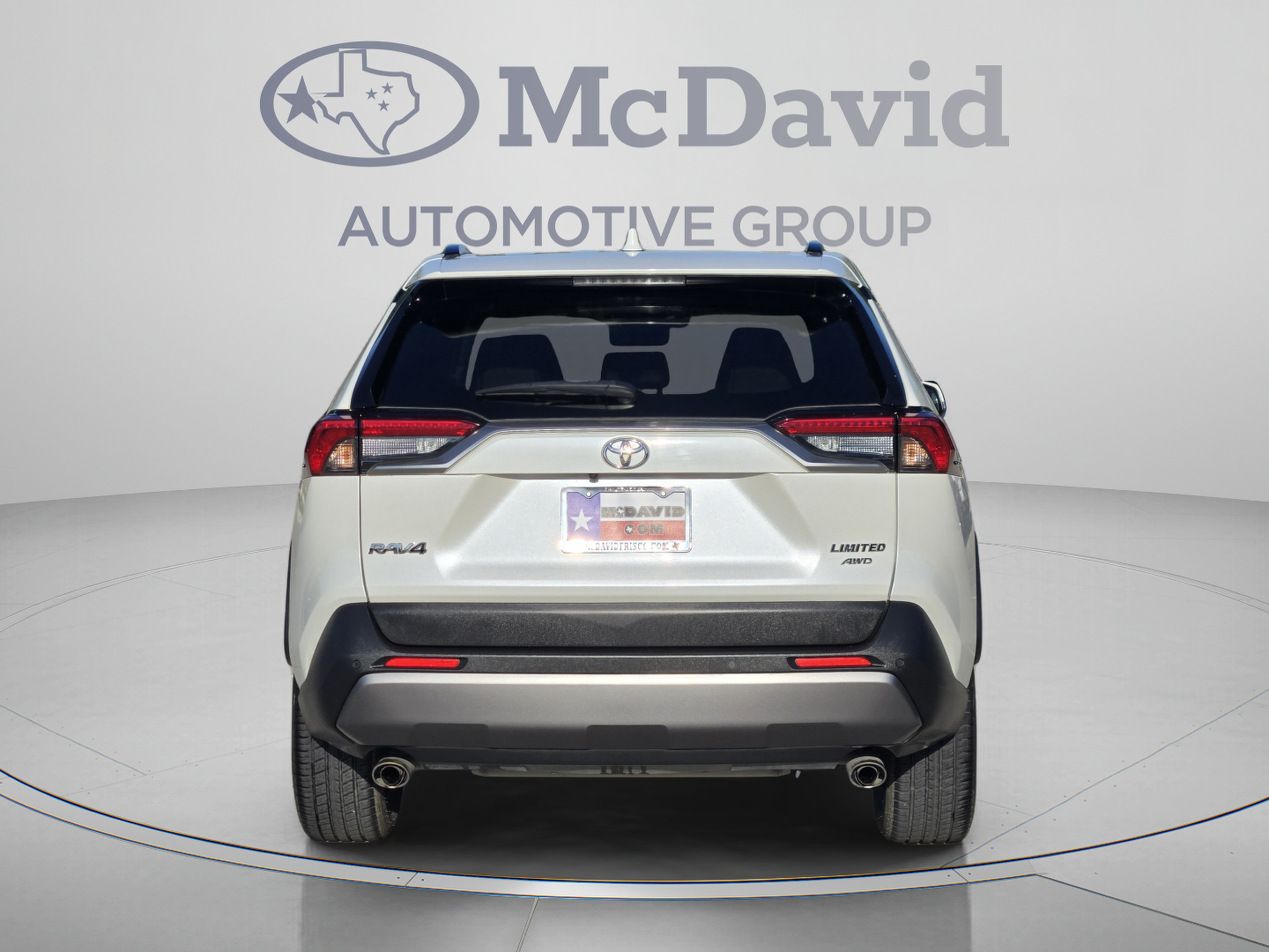 Used 2019 Toyota RAV4 Limited w/ Advanced Technology Package AWD/4WD image 5