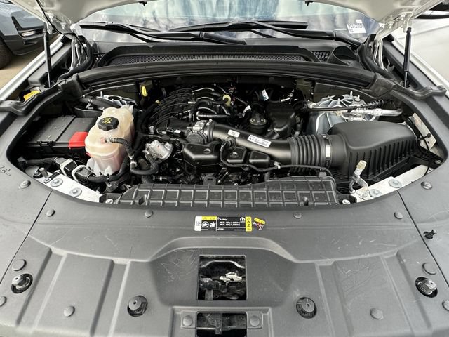 Used 2023 Jeep Grand Cherokee Limited AWD/4WD image 31