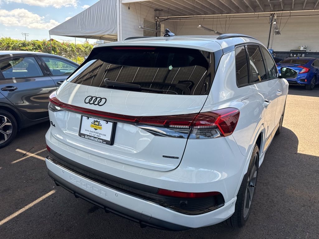 Used 2024 Audi Q4 e-tron Premium Plus image 8