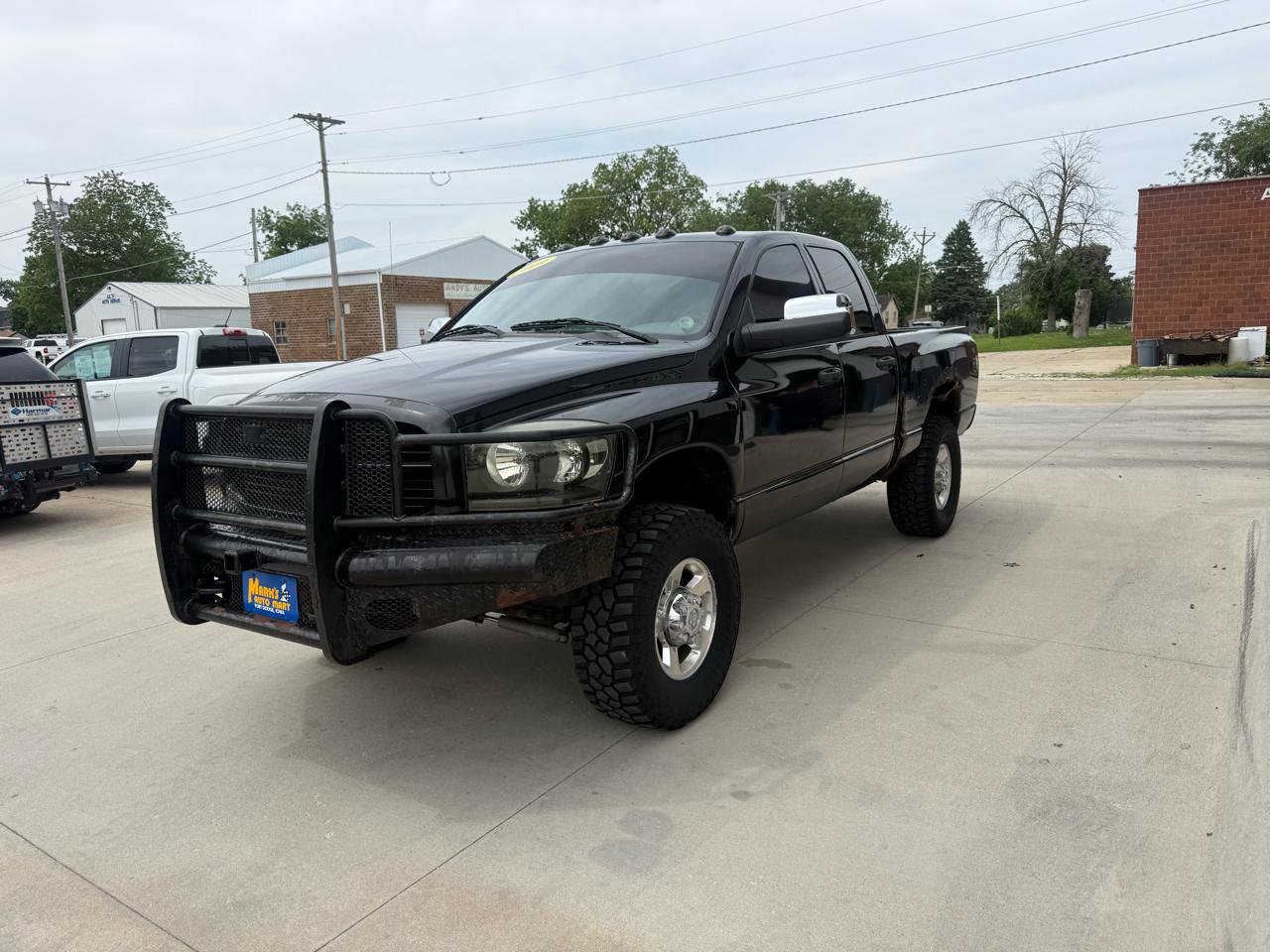 Used 2009 Dodge Ram 2500 Truck SLT w/ Trailer Tow Group AWD/4WD image 3