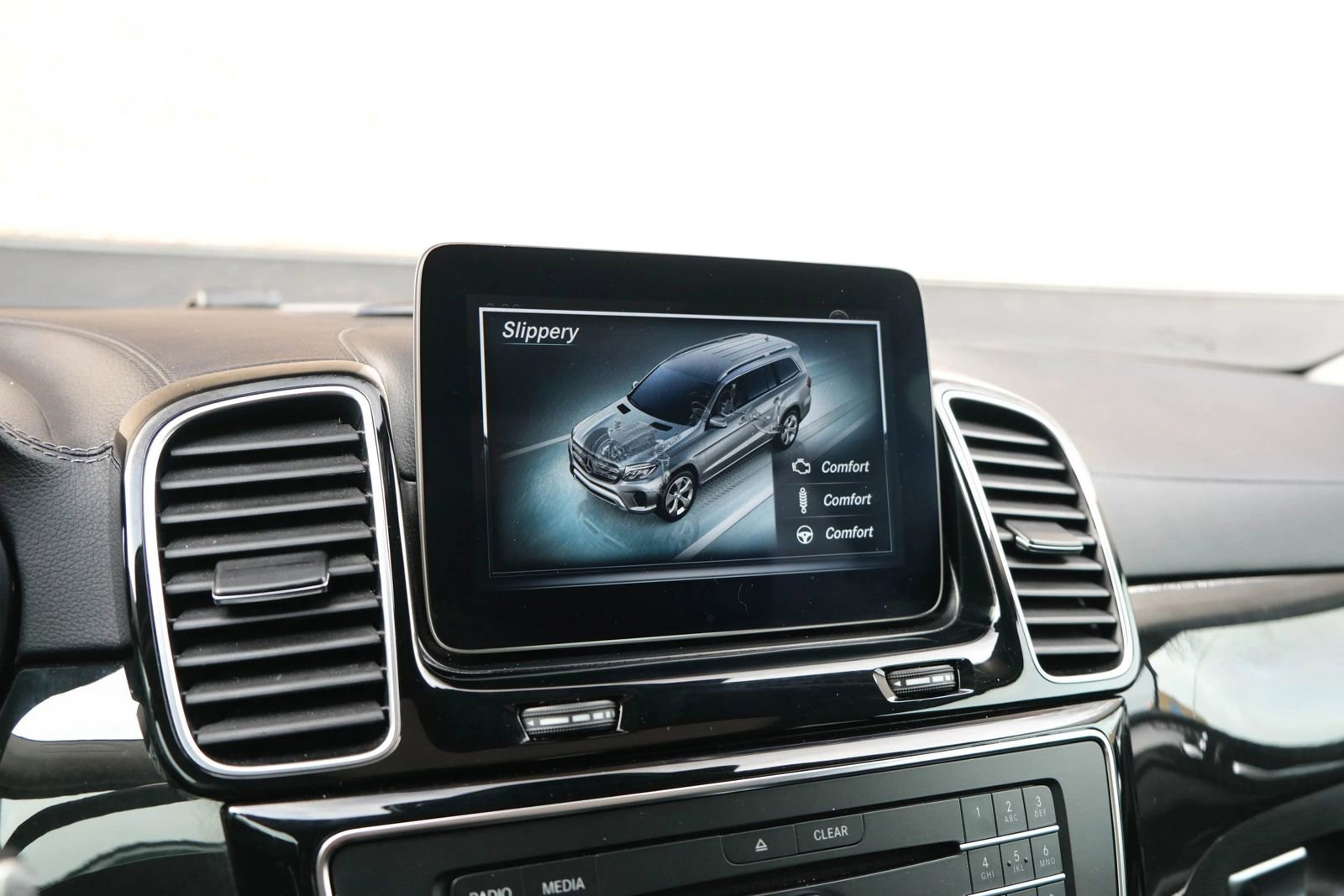 Used 2018 Mercedes-Benz GLS 550 4MATIC w/ Driver Assistance Package image 47