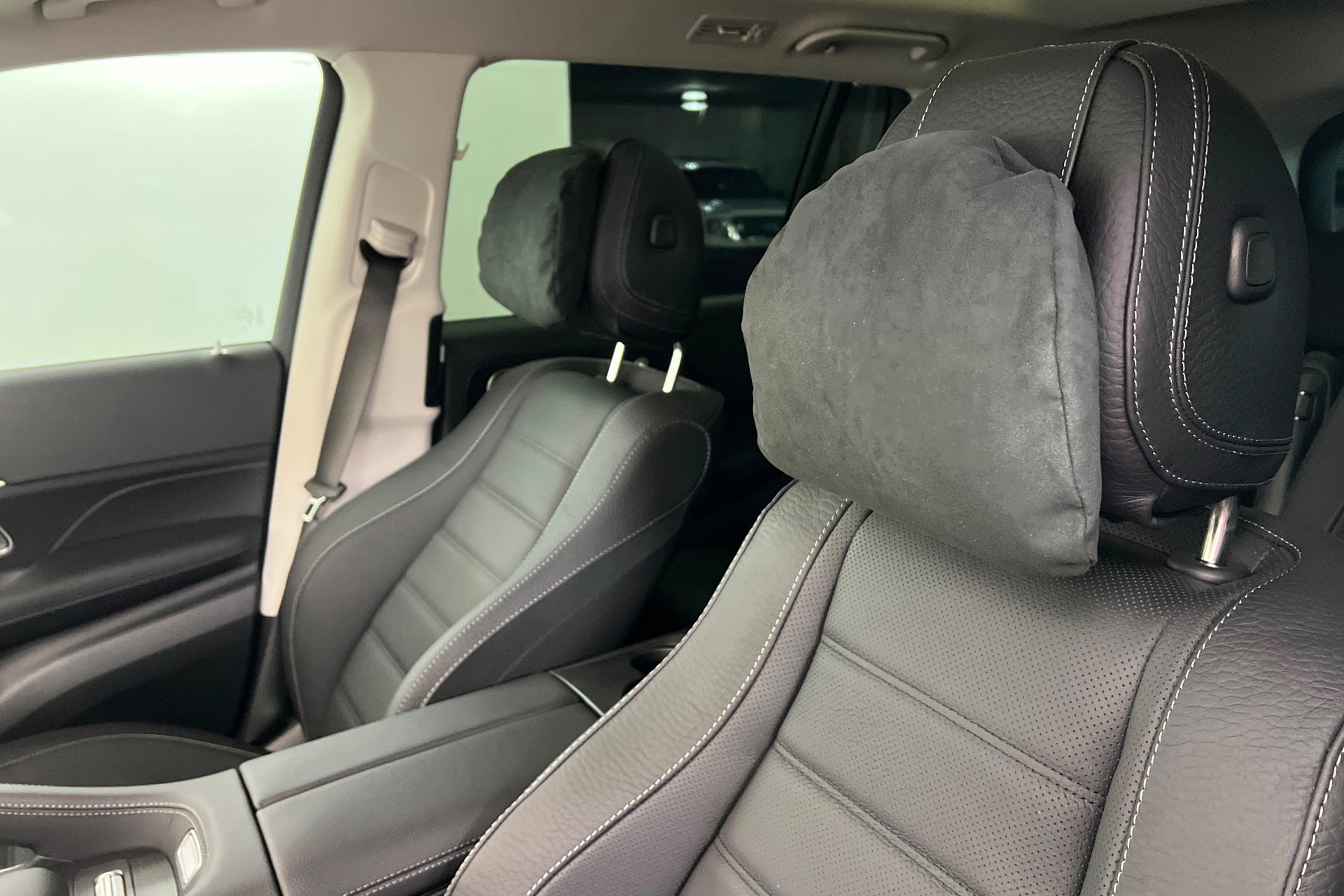 New 2026 Mercedes-Benz GLS 450 4MATIC image 16