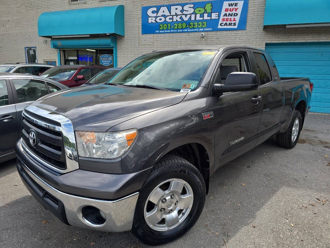 Used 2012 Toyota Tundra 4x4 Double Cab w/ TRD Off-Road Pkg image 3