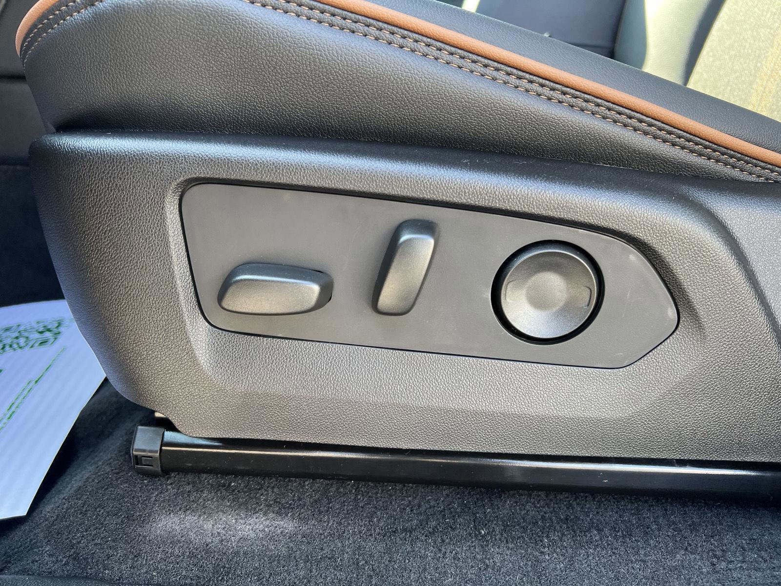 New 2026 GMC Canyon AT4 image 19