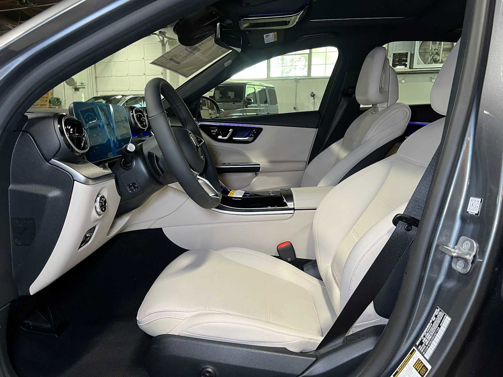 Used 2025 Mercedes-Benz C 300 4MATIC Sedan image 20