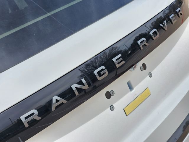 New 2026 Land Rover Range Rover Long Wheelbase SE image 8