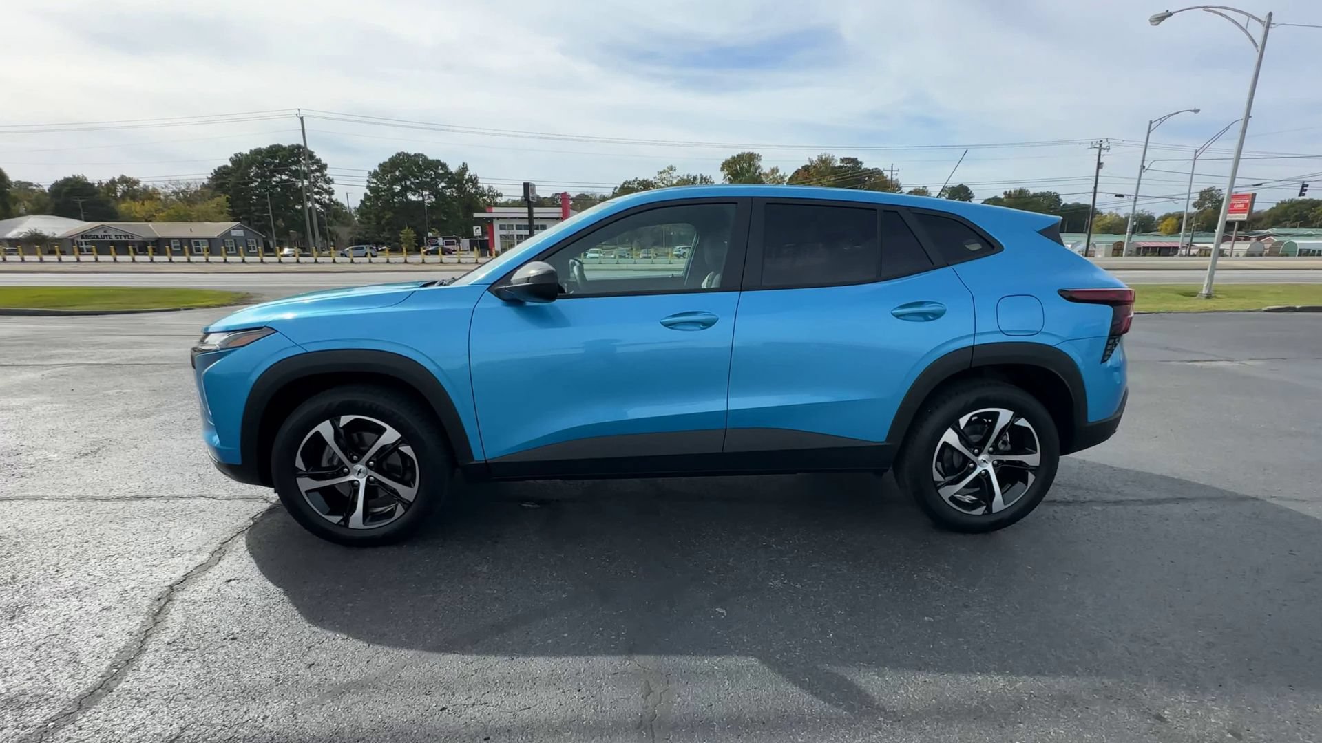 Used 2026 Chevrolet Trax RS w/ Sunroof Package FWD image 5