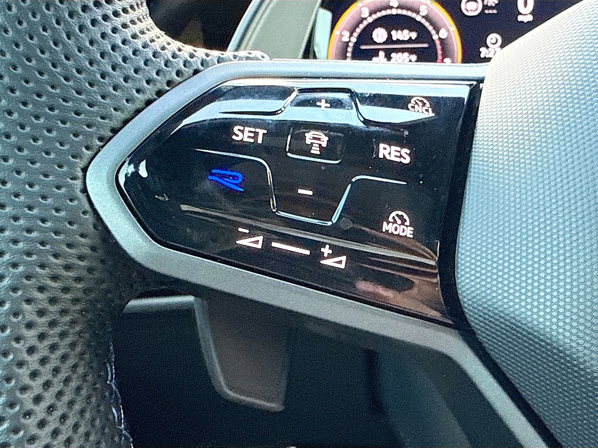 Used 2026 Volkswagen Golf AWD/4WD image 35