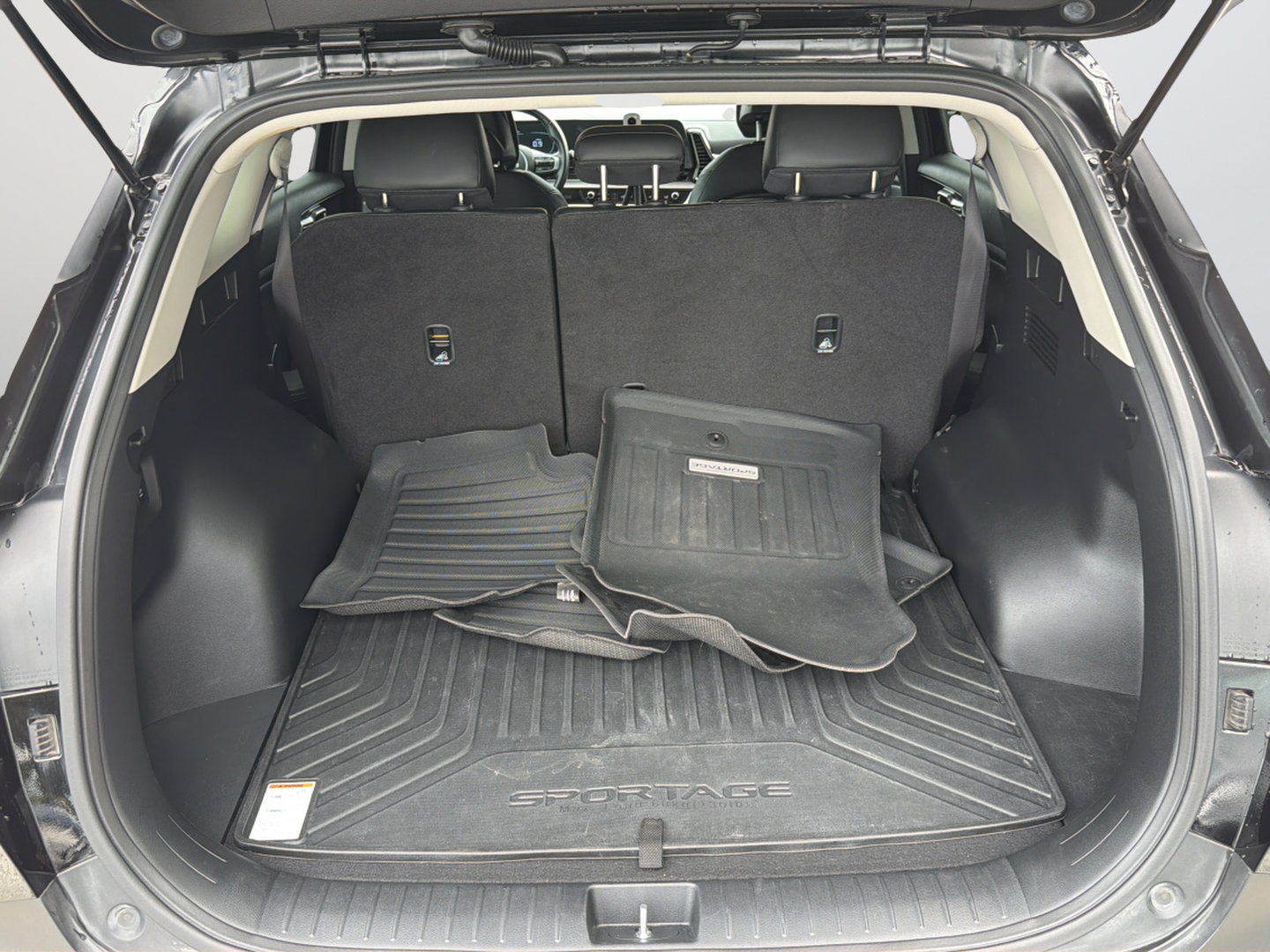 Used 2025 Kia Sportage EX FWD image 38