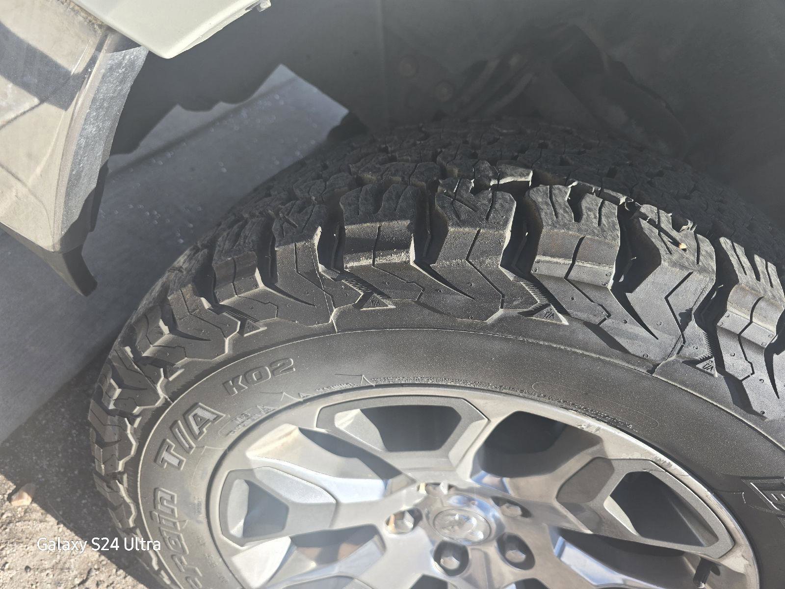 Used 2017 RAM 1500 Limited image 3