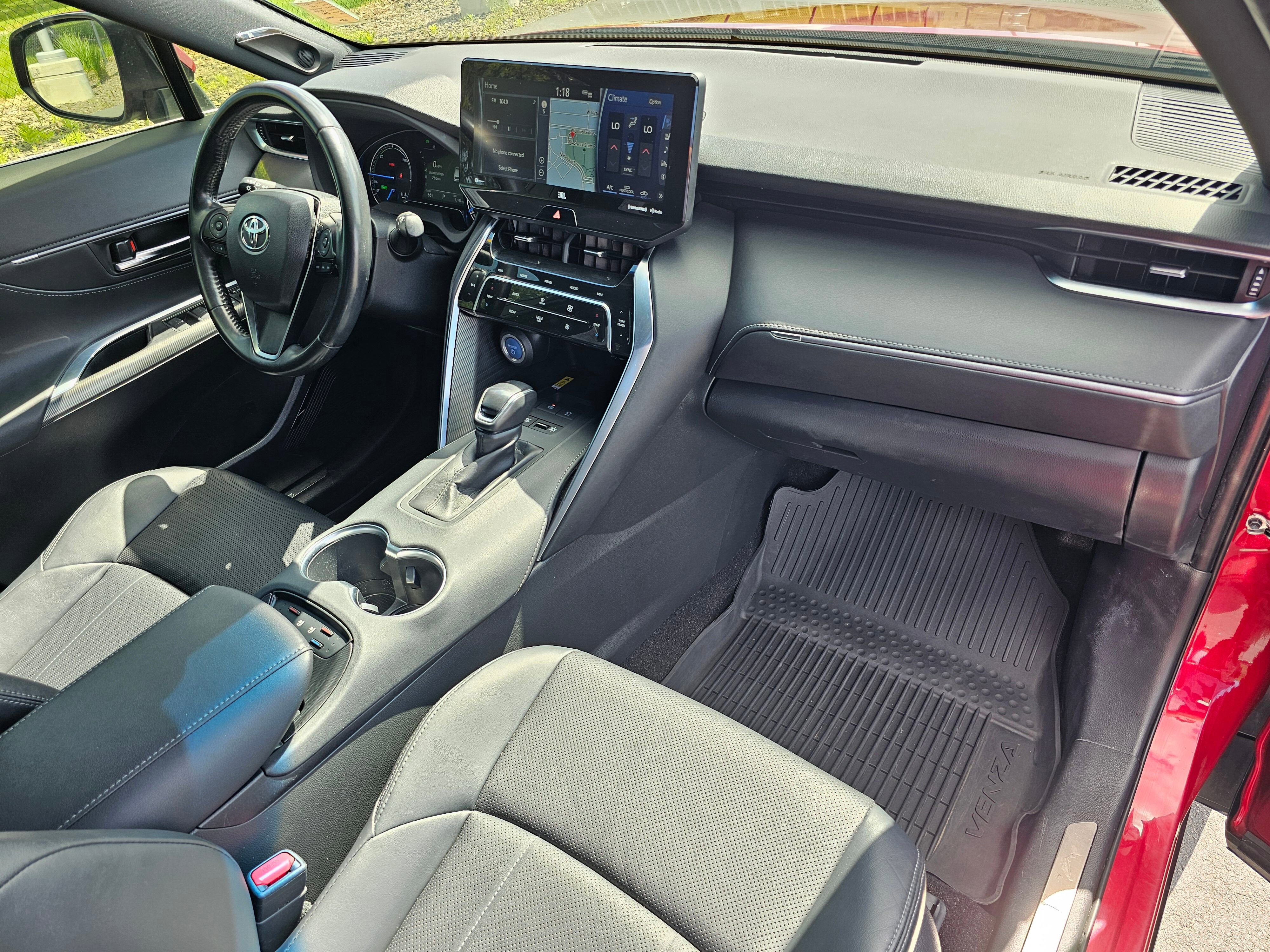 Used 2021 Toyota Venza XLE w/ Softex Package AWD/4WD image 11