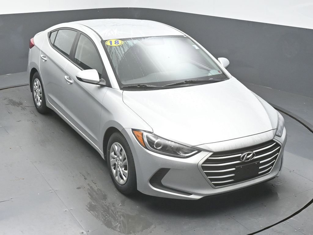 Used 2018 Hyundai Elantra SE w/ Cargo Package image 38