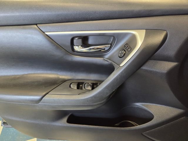 Used 2016 Nissan Altima 2.5 SV w/ Convenience Package FWD image 27