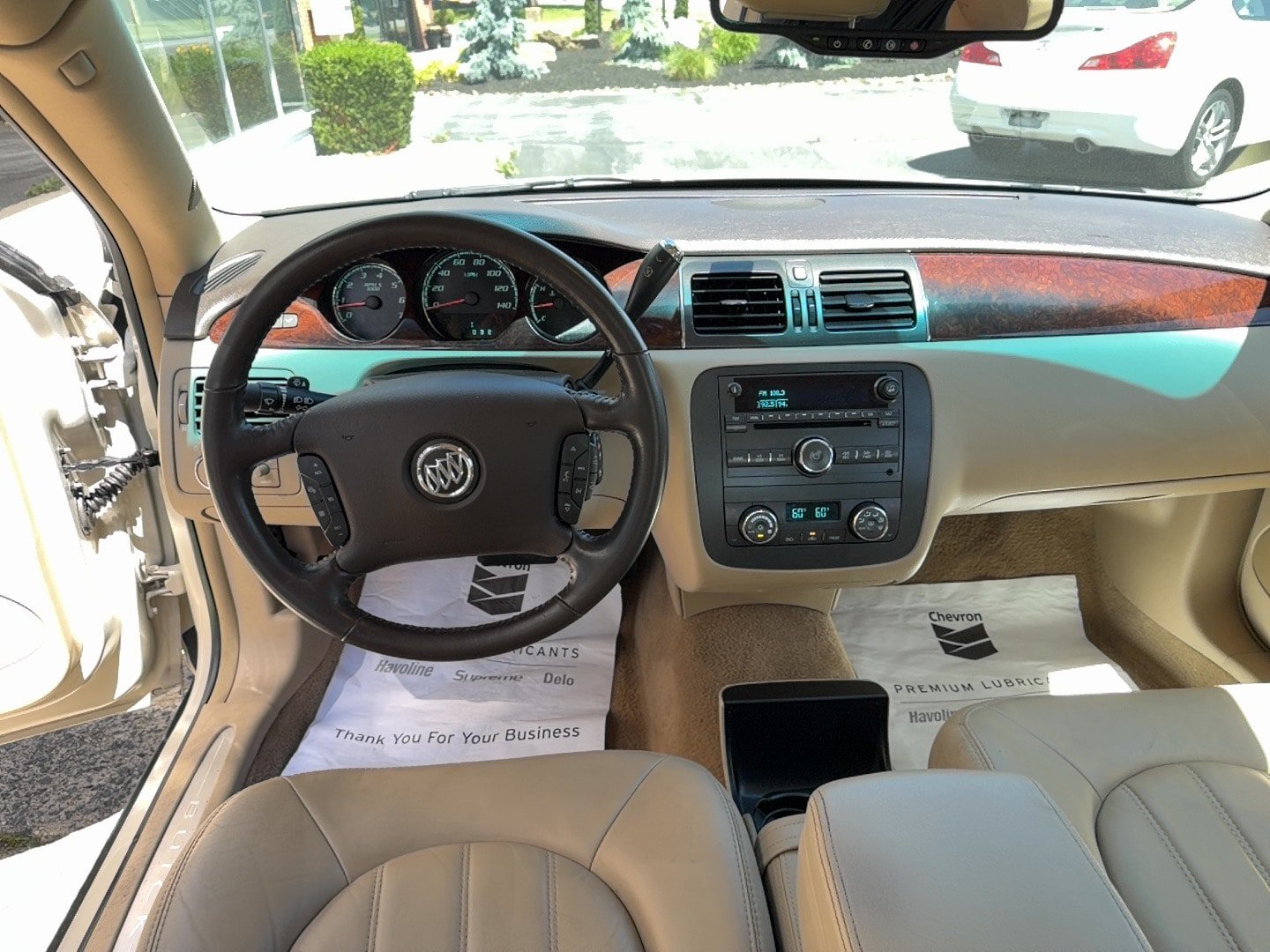 Used 2011 Buick Lucerne CXL FWD image 7