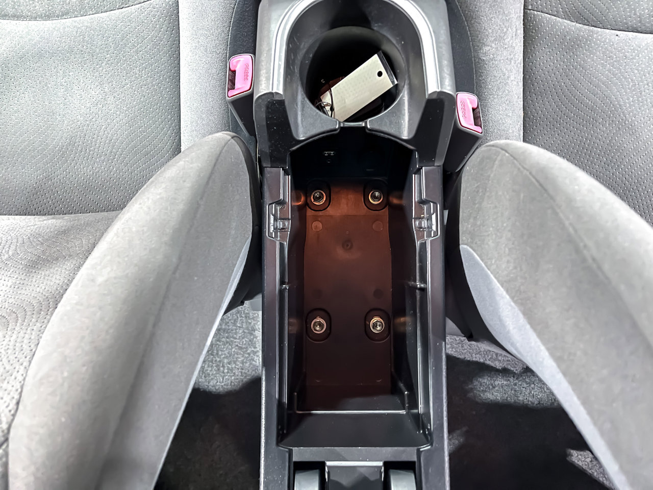 Used 2013 Toyota Prius Persona Series image 26