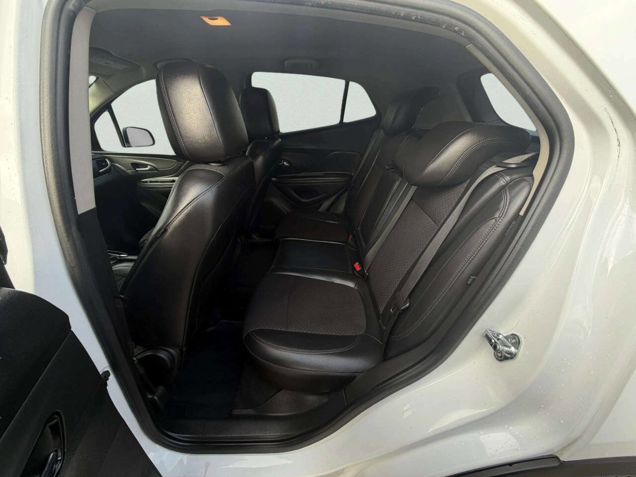 Used 2019 Buick Encore Preferred image 18