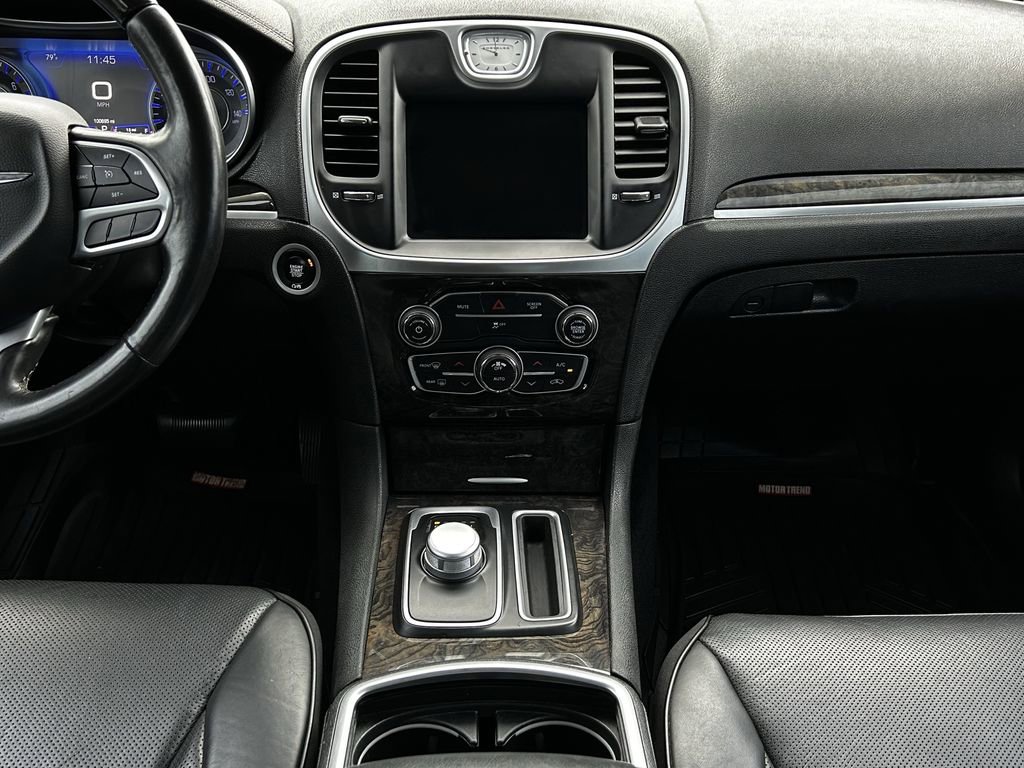 Used 2019 Chrysler 300 Limited image 17
