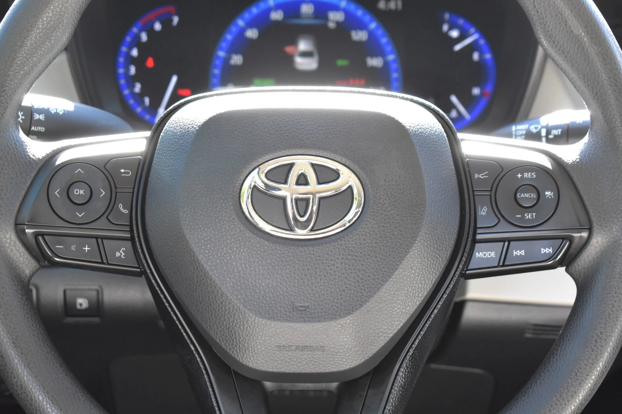 Used 2021 Toyota Corolla LE FWD image 14