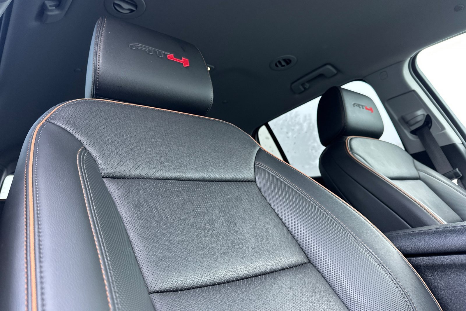 Used 2022 GMC Acadia AT4 w/ Technology Package image 21