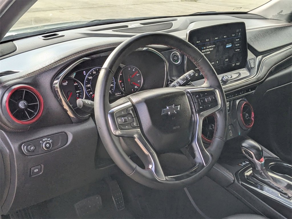 Used 2025 Chevrolet Blazer RS image 15