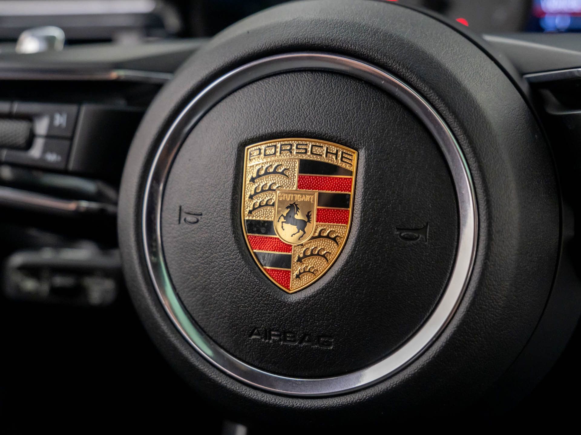 Certified 2023 Porsche Macan S image 26