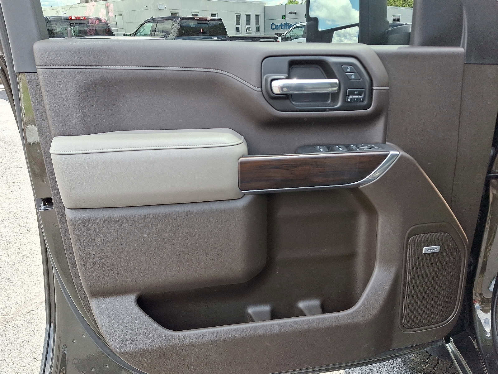 Used 2022 GMC Sierra 3500 SLT w/ SLT Premium Package AWD/4WD image 12