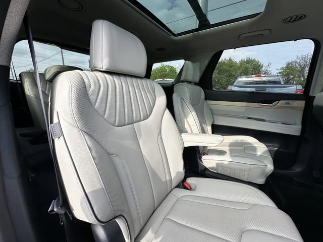 Used 2023 Hyundai Palisade Limited AWD/4WD image 37