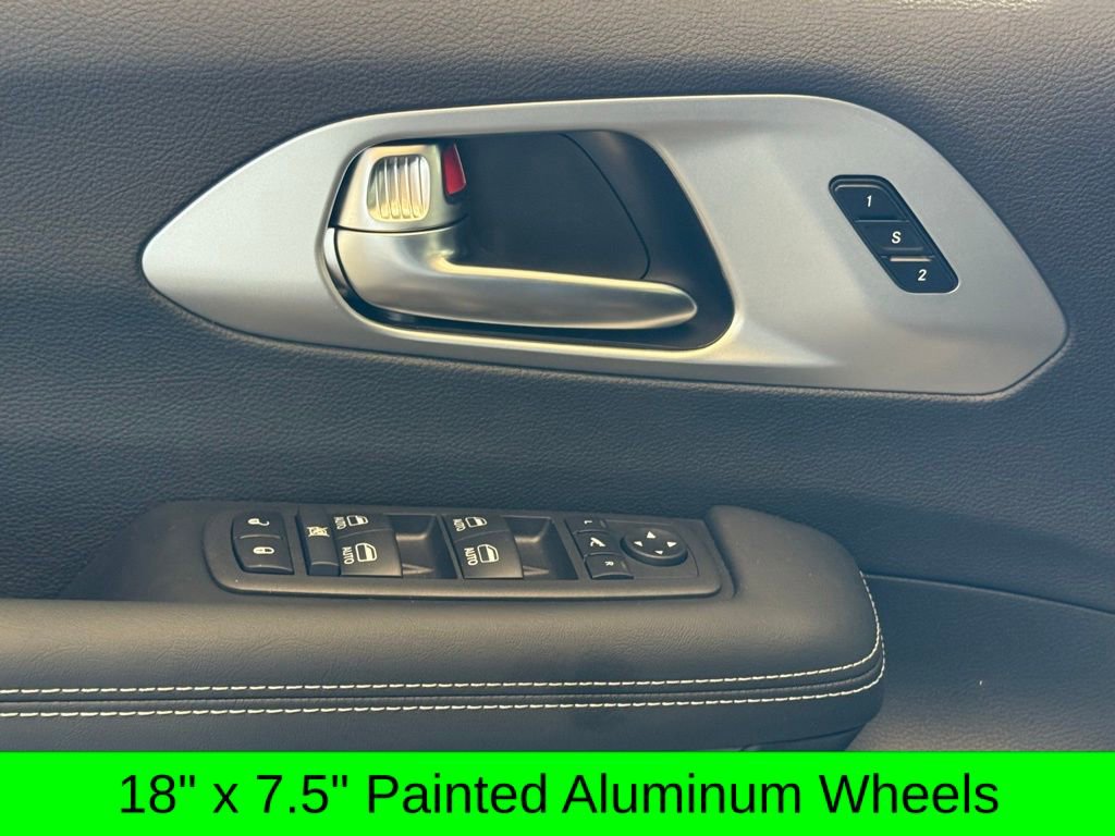 New 2026 Chrysler Pacifica Limited w/ S Appearance Package image 18