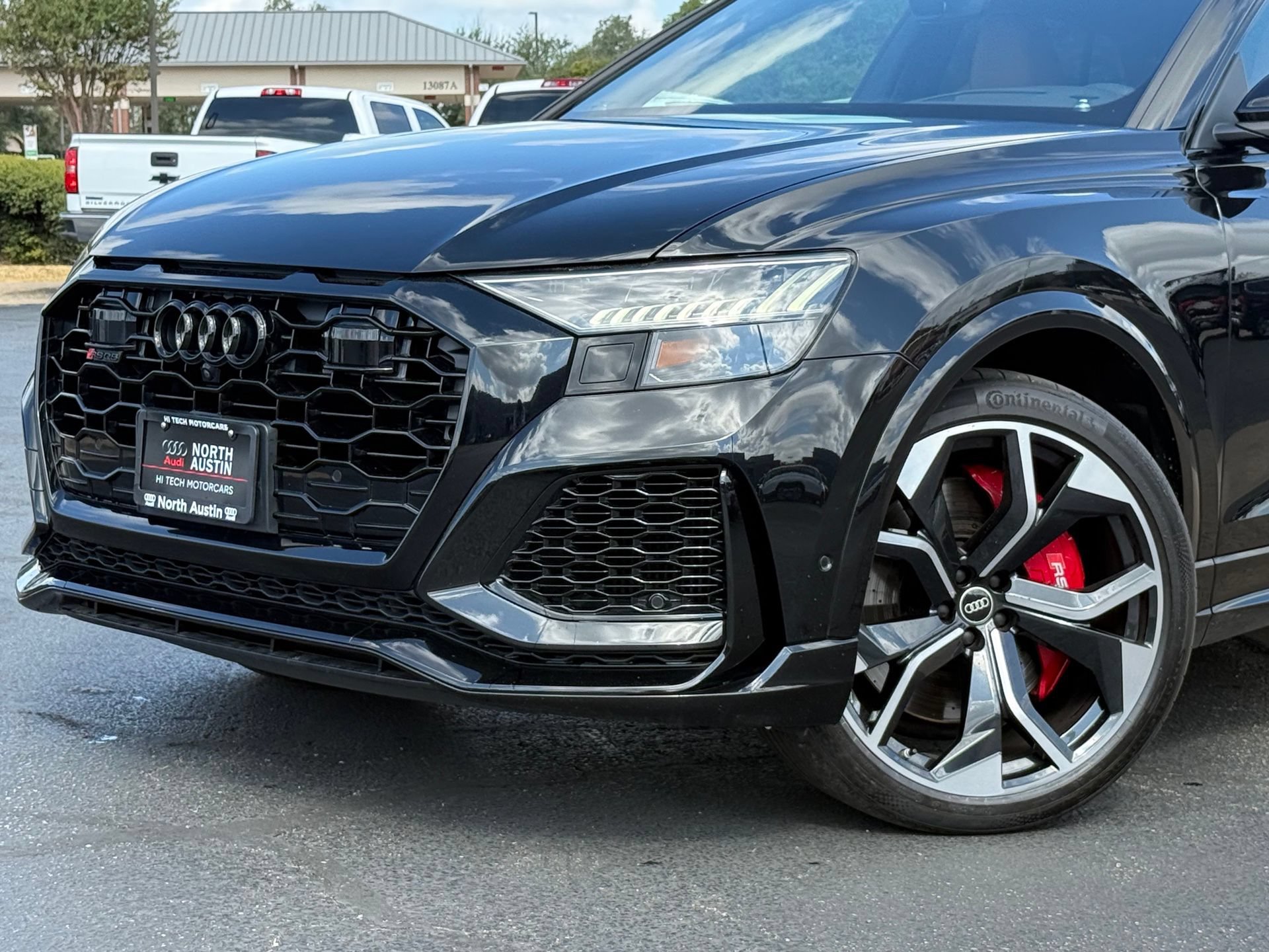 Used 2023 Audi RS Q8 w/ Black Optic Package AWD/4WD image 2