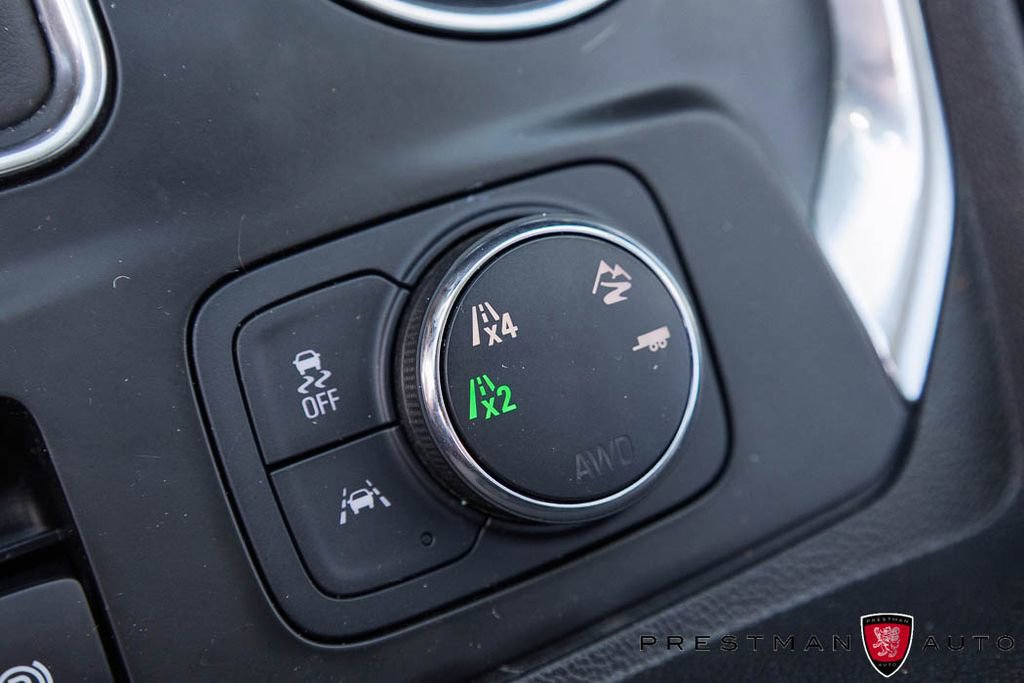 Used 2020 Chevrolet Traverse RS w/ LPO, 'HIT The Road' Package AWD/4WD image 13