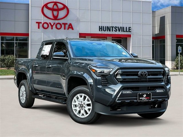New 2025 Toyota Tacoma SR5