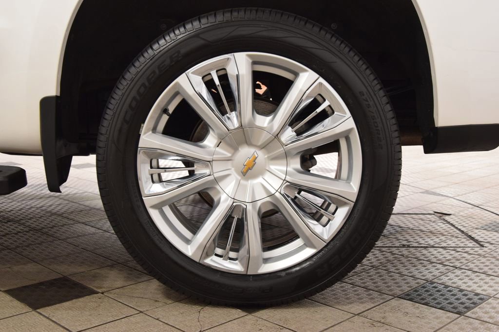 Used 2024 Chevrolet Silverado 1500 High Country w/ High Country Premium Package AWD/4WD image 26